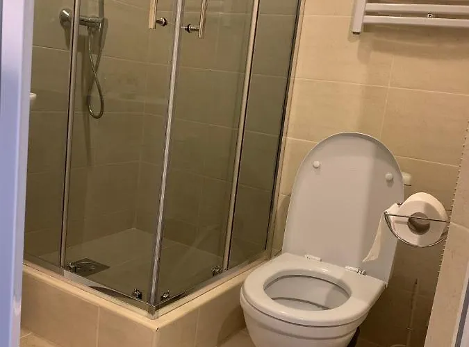 U Eli 招待所 波利亚纳