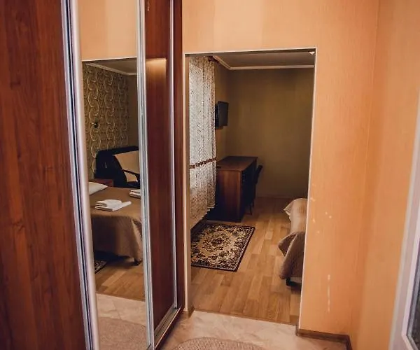 U Eli 招待所 波利亚纳