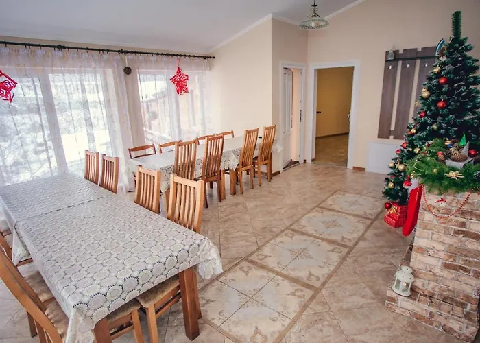 U Eli 招待所 波利亚纳